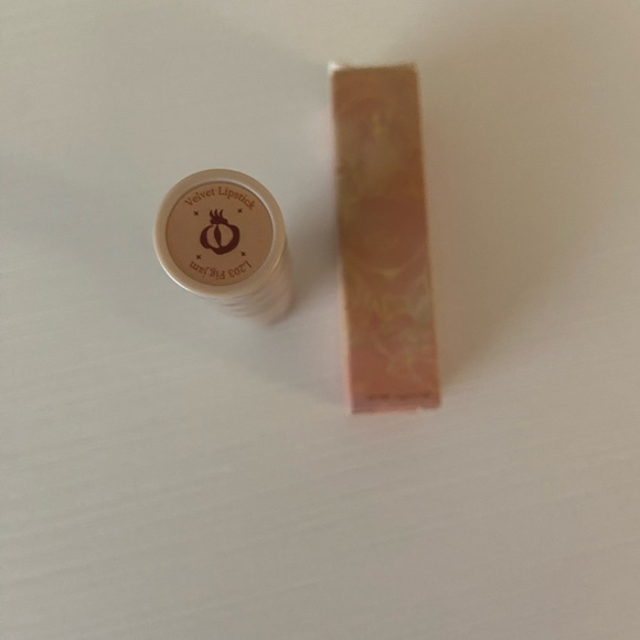 Oden’s Eye Alva Kiss of a Fairy Lipstick in Fig Jam: NIB - Picture 8 of 8